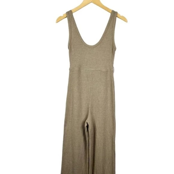 Princess Polly Callie Ribbed Jumpsuit - Picture 4 of 6